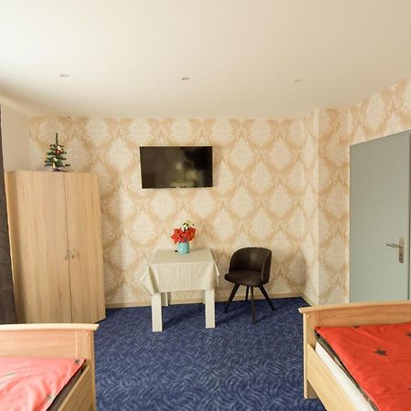 Mainzimmer - Business Apartments Hasloch  Exteriér fotografie
