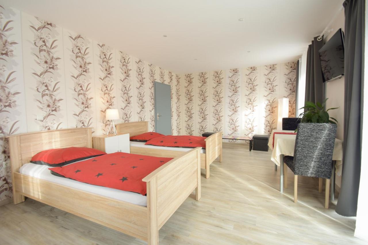 Mainzimmer - Business Apartments Hasloch  Exteriér fotografie