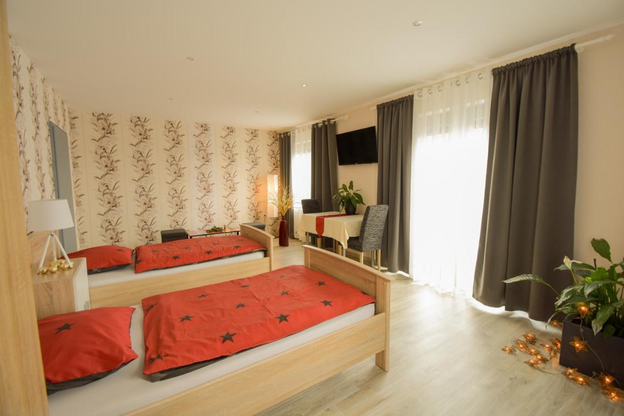 Mainzimmer - Business Apartments Hasloch  Exteriér fotografie
