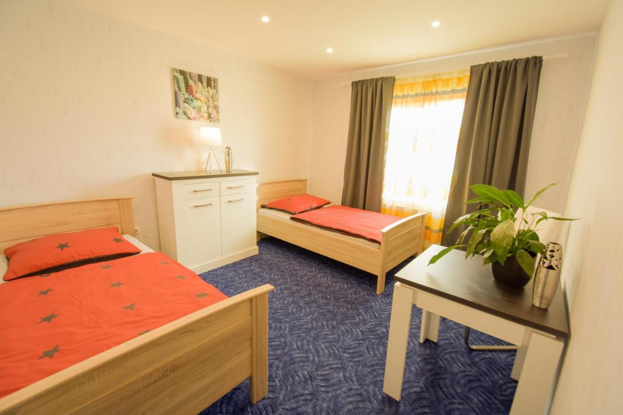 Mainzimmer - Business Apartments Hasloch  Exteriér fotografie