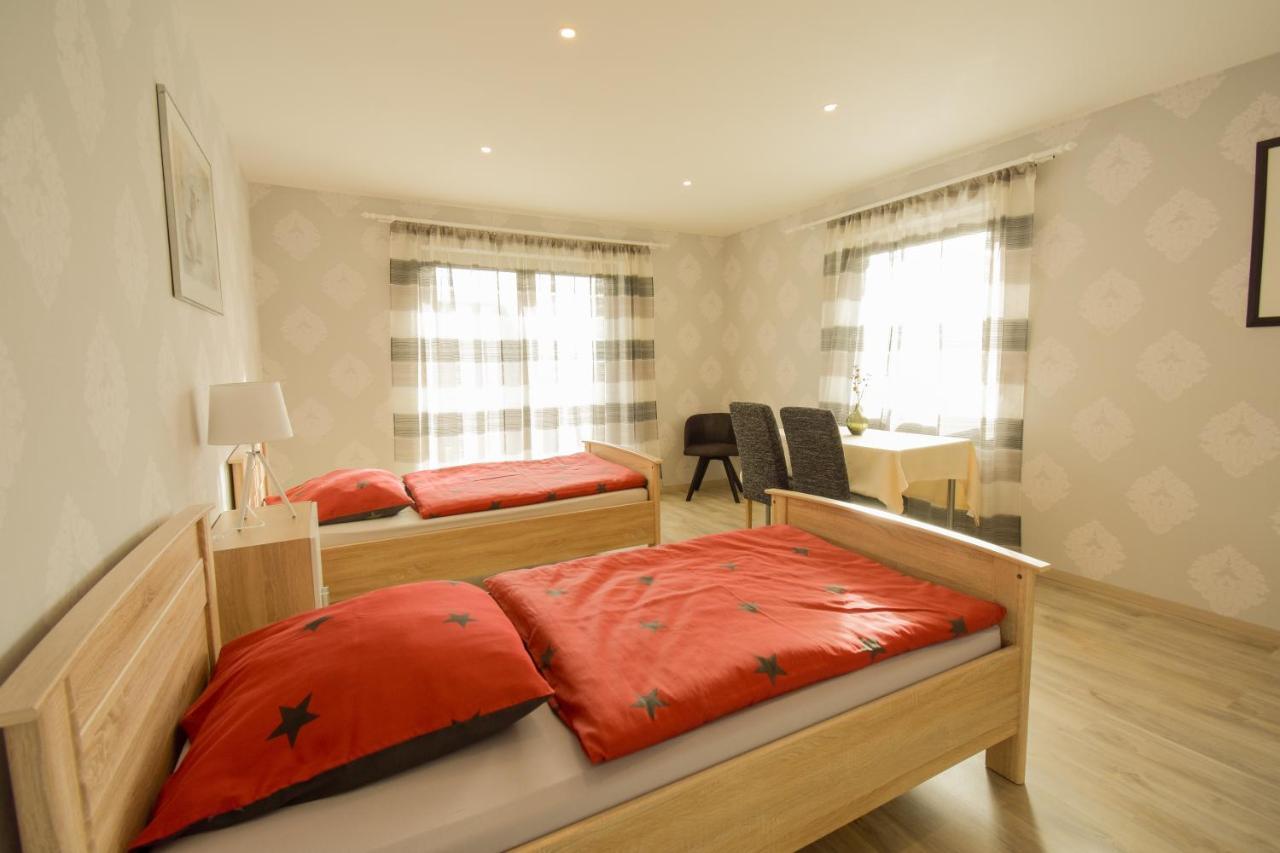Mainzimmer - Business Apartments Hasloch  Exteriér fotografie