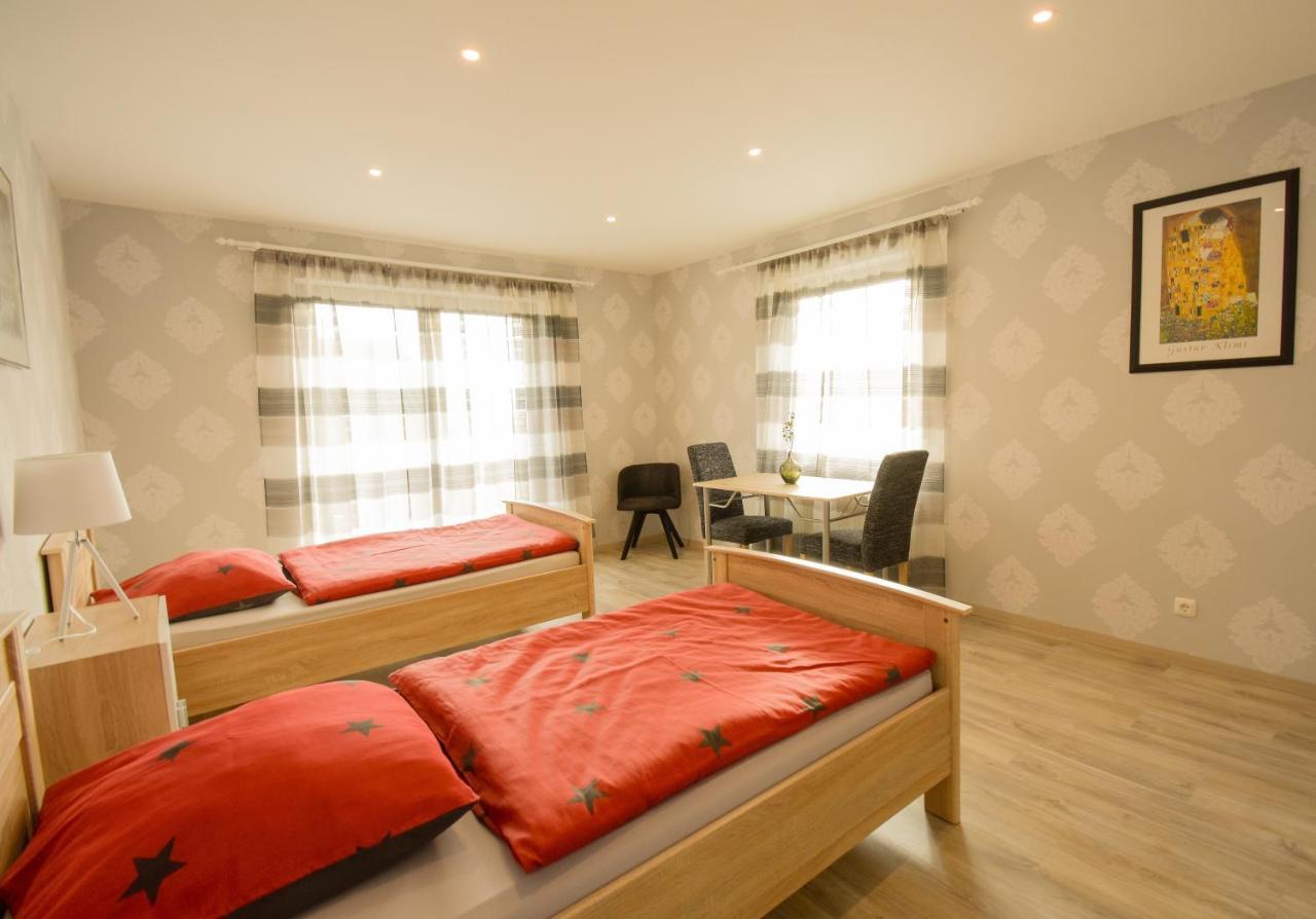 Mainzimmer - Business Apartments Hasloch  Exteriér fotografie